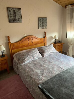 3 Schlafzimmer, Bügeleisen/Bügelbrett, kostenloses WLAN, Bettwäsche