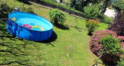 Maison familiale avec piscine 6 a 8 pers. Au cĆur de la DrĂŽme