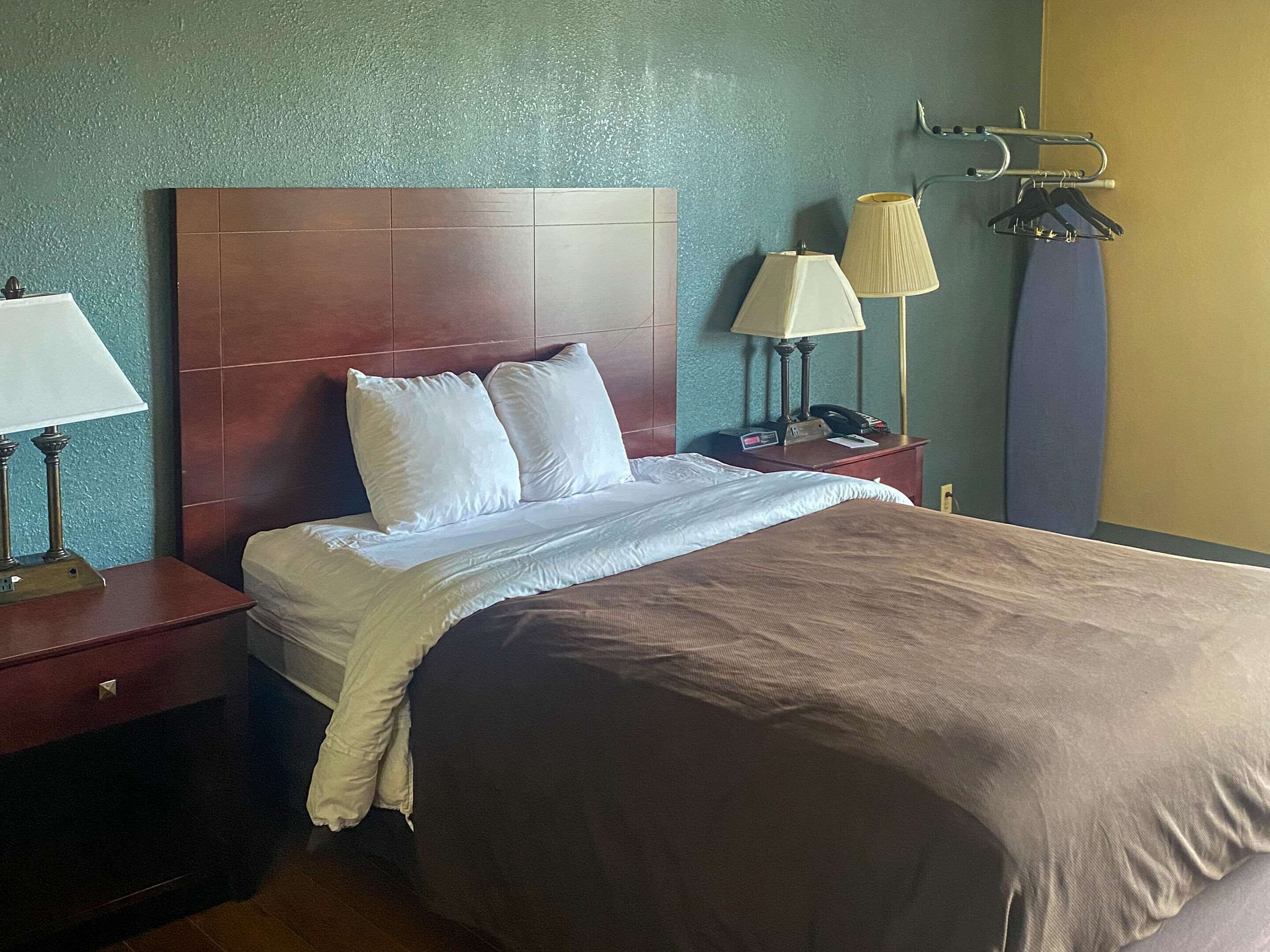 in-room safe, desk, laptop workspace, iron/ironing board