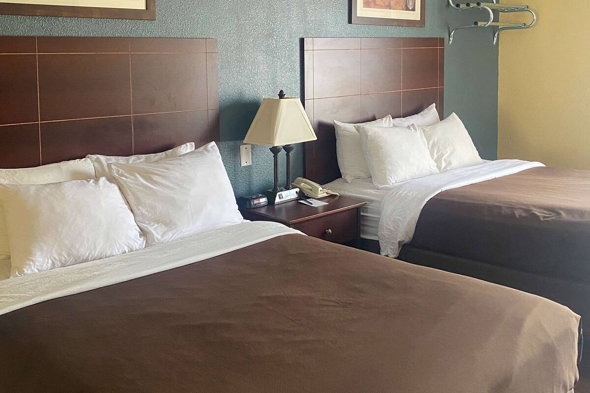 in-room safe, desk, laptop workspace, iron/ironing board