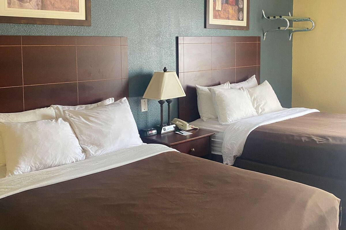 In-room safe, desk, laptop workspace, iron/ironing board