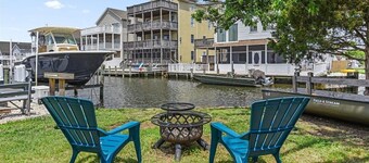 2 bedroom 1 bathroom!!!! Lower level of the Duplex on canal 