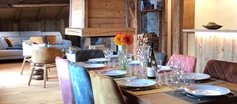 High standing farm of 200m2 in the Chamonix Valley with MONT-BLANC view