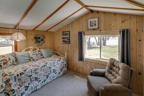 Interior - Cabin on Farm Island Lake in Aitkin (Aitkin)