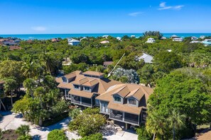 Exterior - SANDY TUNDRA TOWNHOUSE, WATER-VIEWS, BOAT SLIP, PRIVATE BEACH, CLUB ACCESS (Captiva)
