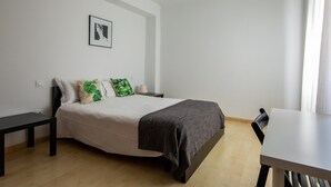 Unclassified image, 3 of 21, button - HOMEABOUT LA MERCED APARTMENT 32 (2BR 1BT) (Malaga)