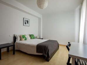 2 bedrooms, Internet, bed sheets - HOMEABOUT LA MERCED APARTMENT 32 (2BR 1BT) (Malaga)