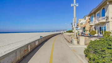 Beach nearby, beach towels