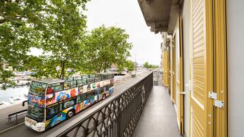 Apartamento Premium | Balcón