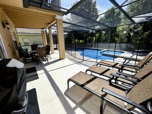 Opvarmet pool