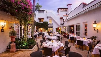 Espace de banquet à l’extérieur