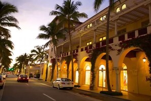 Exterior - 🌴 Hemingway Garden Palm Beach Island 🌴 FREE Valet Parking 🌴 Breakfast 🌴 Pool (Palm Beach)