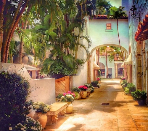 🌴 Hemingway Garden Palm Beach Island 🌴 Free Parking 🌴 Pool
