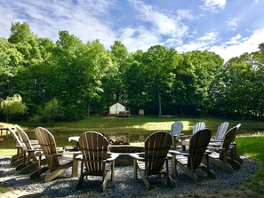 Property grounds - Quad Squad Glamping Tent & Breakfast for 2-4+  in Finger Lakes Wine Country (Rushville)