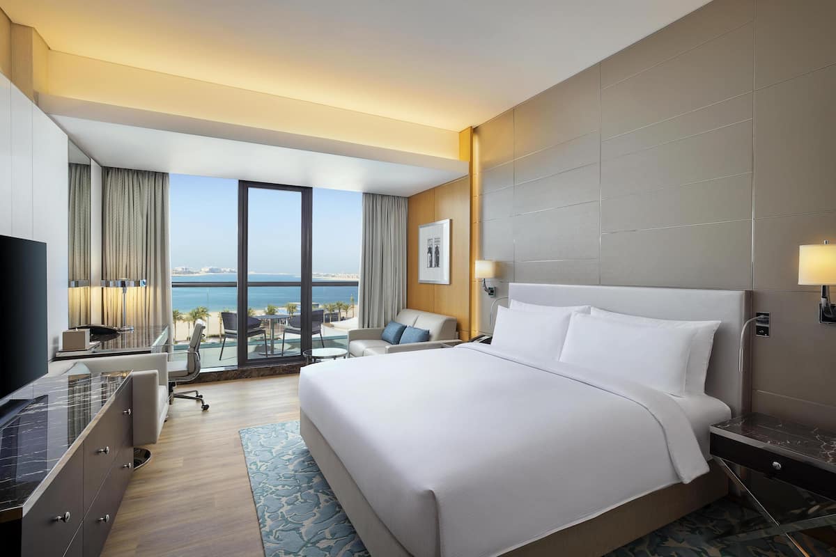 Minibar, in-room safe, desk, laptop workspace