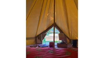 1 habitación y ropa de cama