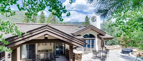 Hus (2-2122 Vermont Road) | Exteriör