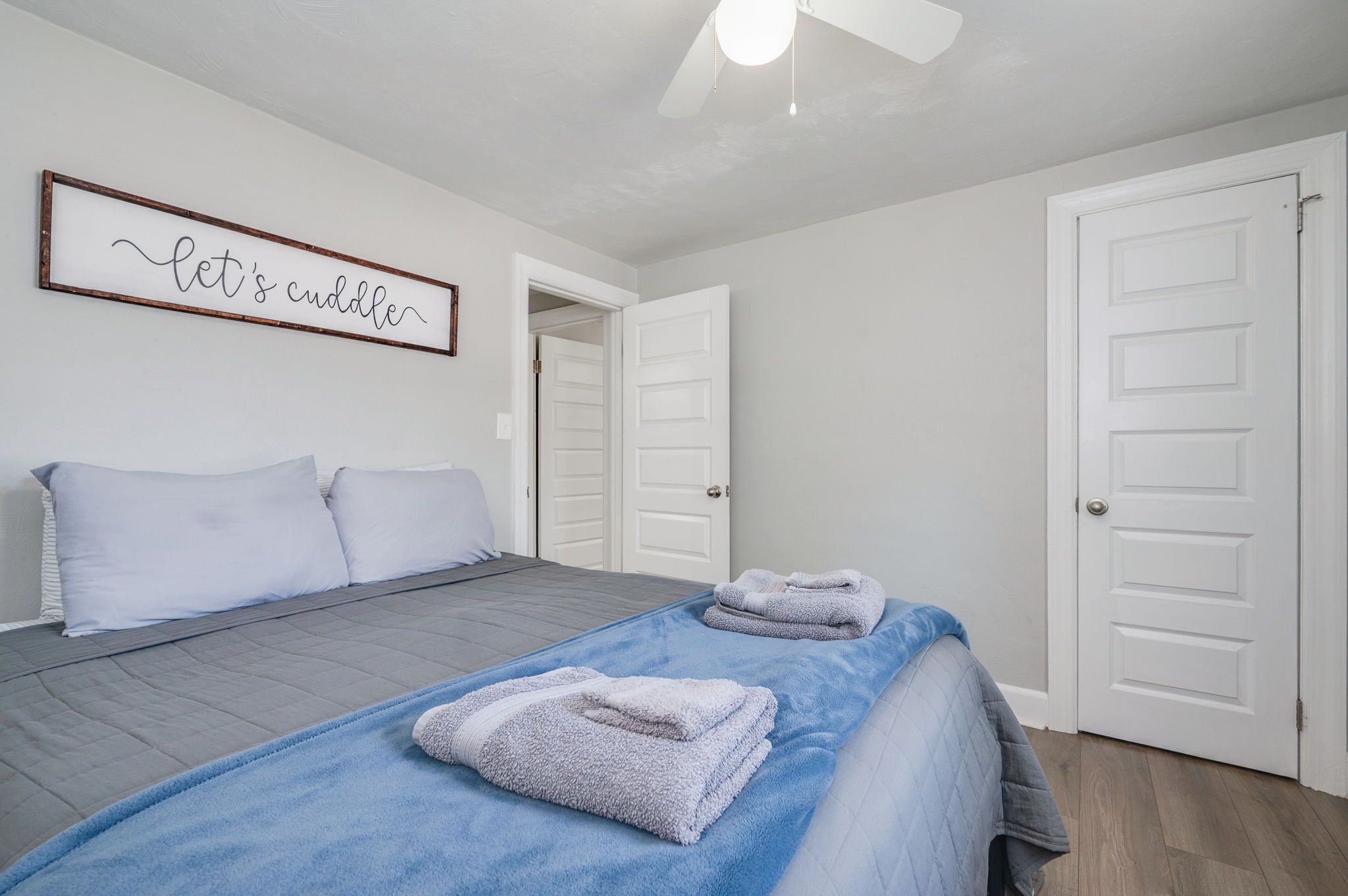 2 bedrooms, iron/ironing board, free WiFi, bed sheets