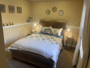 3 عدّة غرف نوم ومكواة/لوح كي وسرير سفر وواي فاي