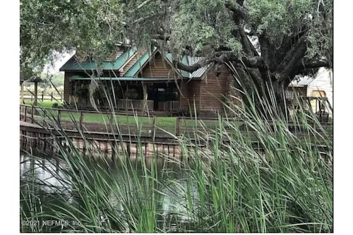 Little Fish House Casita de Peces Sugar Sand Farm