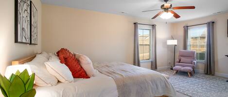 3 bedrooms, in-room safe, desk, iron/ironing board