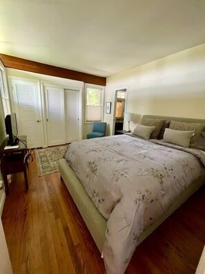 3 camere, una scrivania, ferro/asse da stiro, Wi-Fi