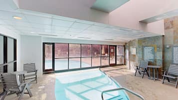 Piscine couverte, piscine chauffée