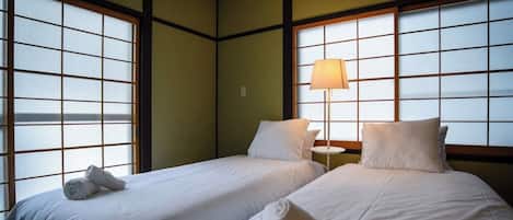 3 chambres, fer et planche à repasser, Wi-Fi gratuit, draps fournis