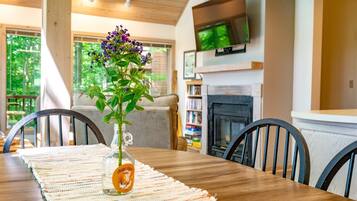 House (Trail Magic) | Dapur peribadi