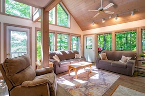 House (Trail Magic) | Living room