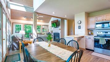 House (Trail Magic) | Private kitchen