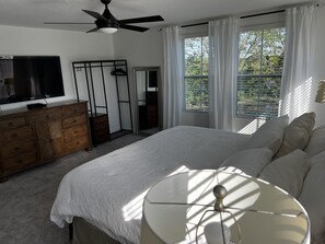 3 sovrum, skrivbord, strykjärn/strykbräda och gratis wi-fi