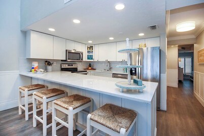 South Seas Beach Villa 2028 - Gulf front largest floor plan