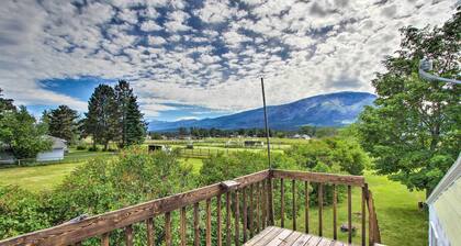 Rustic Hamilton Farmhouse: Stunning Mtn Views