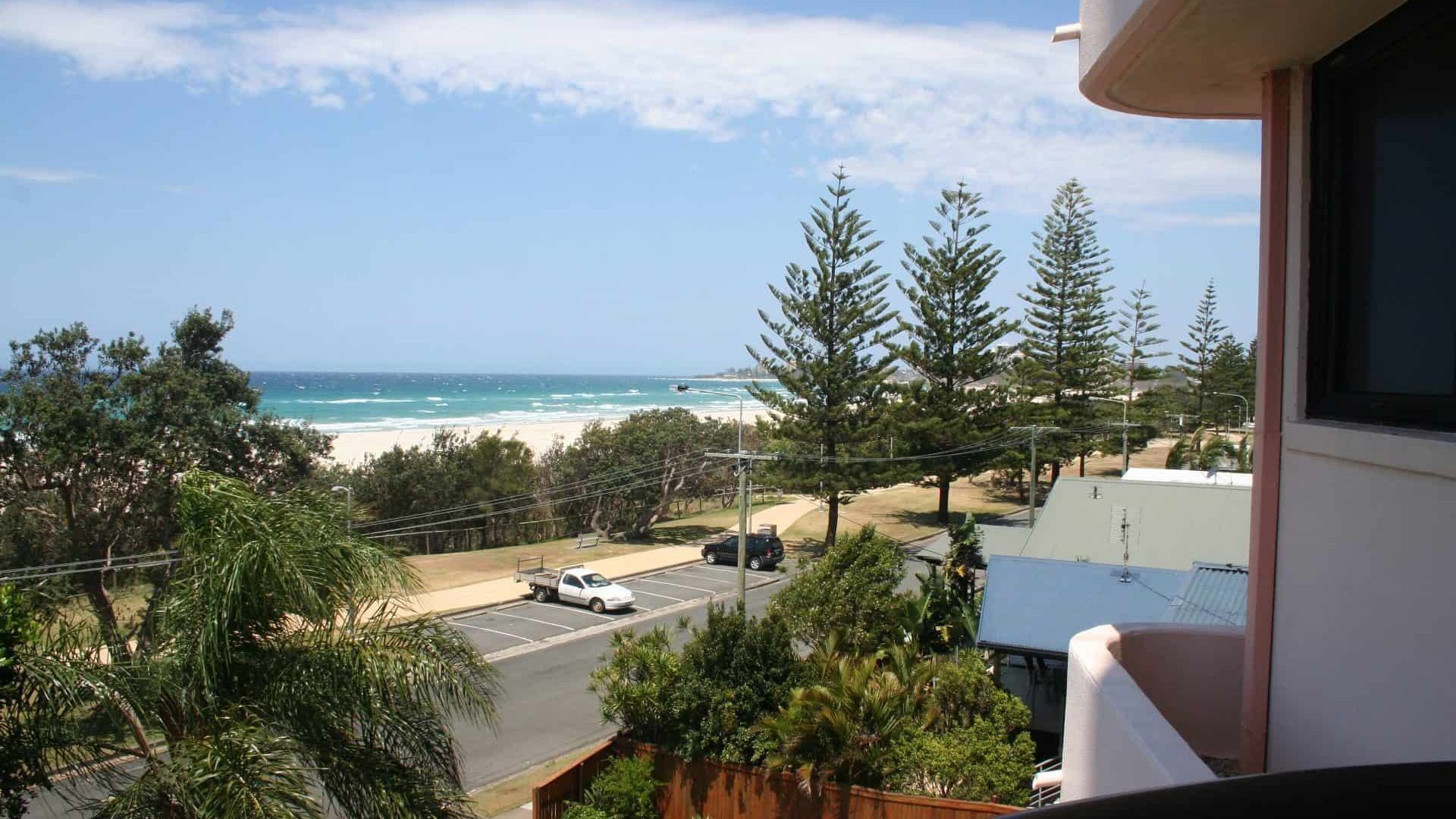 Porta Pacifique 10 - Beachfront Bilinga With Stunning Views! — image 2