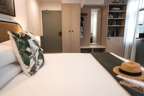 Mini-fridge, electric kettle, cleaning supplies
