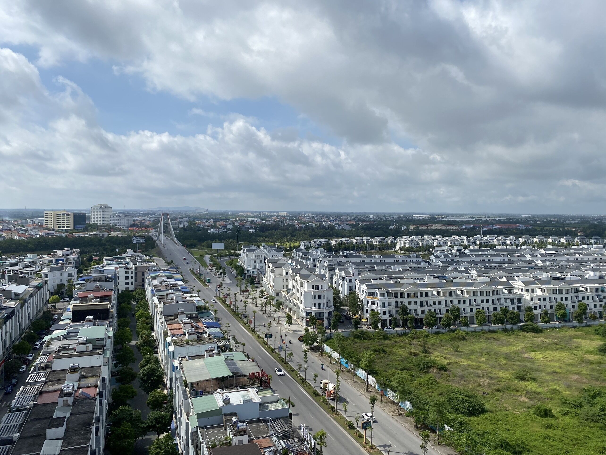 Pemandangan dari hartanah