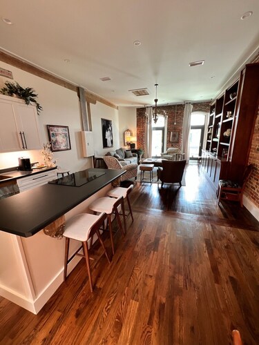 Palafox Perfection, Sleeps 5