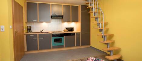 Køleskab, mikrobølgeovn, ovn, opvaskemaskine