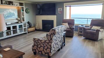 Smart TV, fireplace, DVD player, books