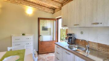 Kühlschrank, Ofen, Herdplatte, Geschirrspüler