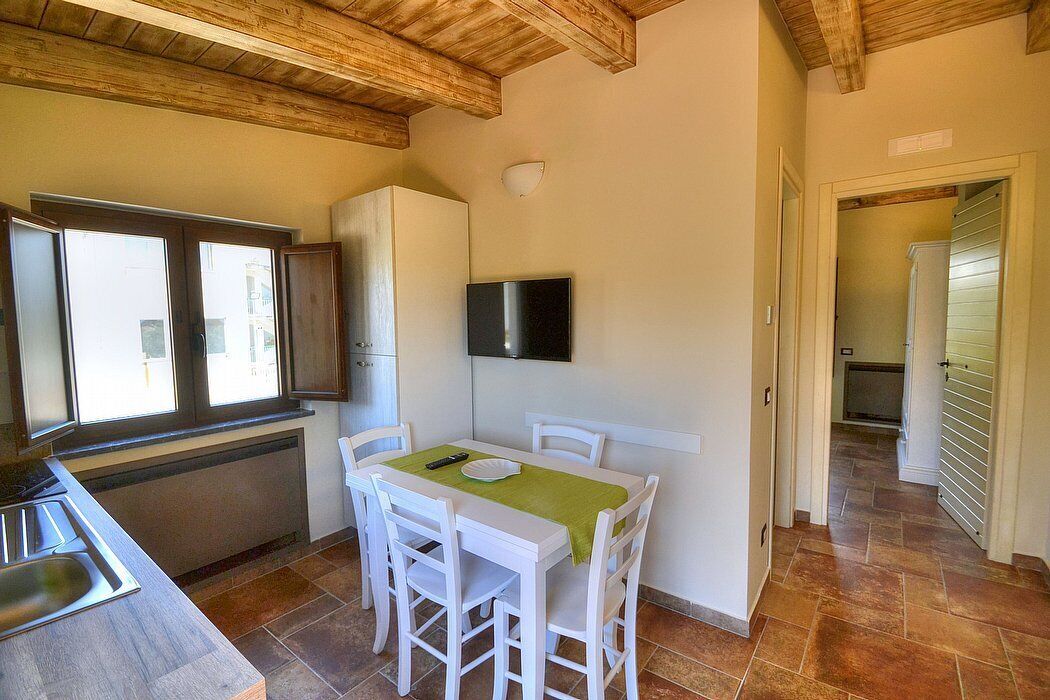 Frigorifero, forno, piano cottura, lavastoviglie