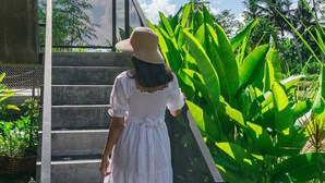A staircase leading up to a building with a clear sky and lush greenery around. - Alam Kawi Ubud Resort & Spa (Ubud)