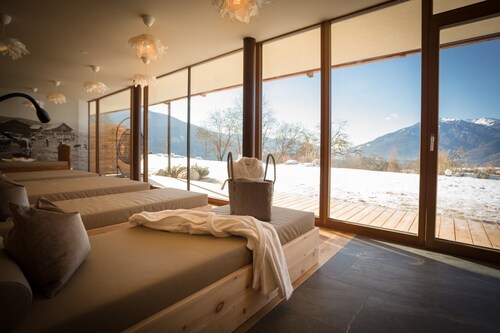 Apartment "Leierhof Brimella" with Mountain View, Pool, Sauna, Balcony & Garden