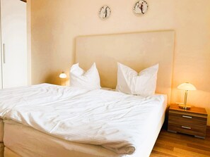 1 Schlafzimmer, Reisekinderbett, WLAN, Bettwäsche