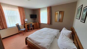 1 slaapkamer, een bureau, wifi, beddengoed