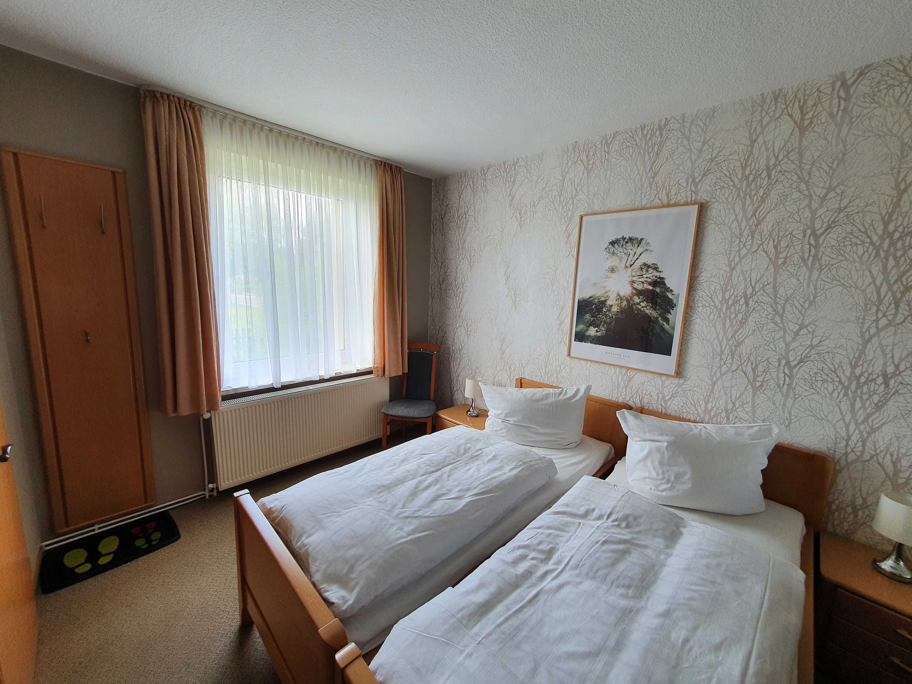 1 間睡房、書桌、Wi-Fi、床單