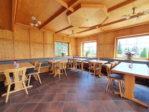 Unclassified image, 3 of 22, button - Zimmer 3 - Frühstückspension Alte Straßenmeisterei (Hasselfelde)