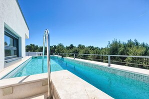 Piscina externa, piscina aquecida