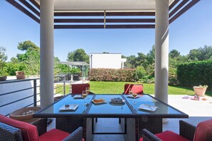 Outdoor dining - Villa Emilia (Medulin)